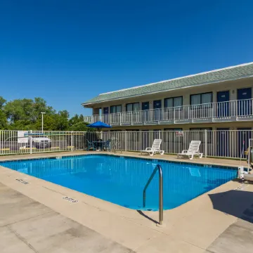 Motel 6-Bellmead, TX - Waco