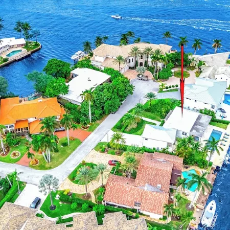 Waterfront Gem! Heated Pool+HotTub! Close 2 Beach!
