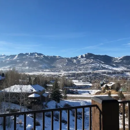 Sunny 5 Bd Mountain Home-Gorgeous View-Perfect for 2 or MultiGen Families-HotTub Отели в г. Саммит Парк