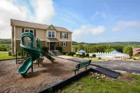 Elite Escape-2 POOLS, Splash Pad, PoolTable, Hot Tub, Patio w/Fire Pit+Fireplace