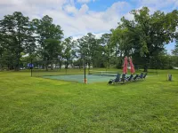 Sleeps 27/Pickleball Court/Game Room/Hot Tub/Pool/Batting Cage/Beach