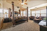 5Br Family Retreat! - Mountain Views! - 1 Mile to Slopes and Shops!