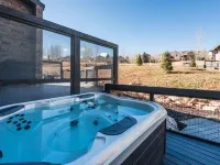 Family friendly 3 bdrm, hot tub, close to Canyons Village, interior designed Hotéis em Summit Park