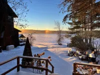 Newly Remodeled-Lakefront Cabin on 4th Lake w/Dock & Kayaks. Trail 5 Access