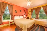 Charming Applebrook Historic Home - Mountain Views & Spacious Grounds Hotels in Jefferson