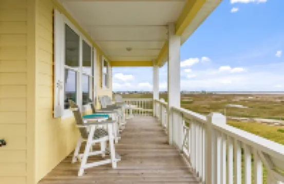 Rockport Bay Home- Private Lighted Pier: Kayaks and Kayak Launch No Extra Fees