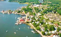 MINI PALACE @ MYSTIC SEAPORT & AQUARIUM: 5 QUEEN BEDS 1 BUNK BED