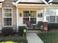 1 Story Townhome in Rock Hill, close to Charlotte, Lake Wylie, Carowinds & I-77. - 民宿