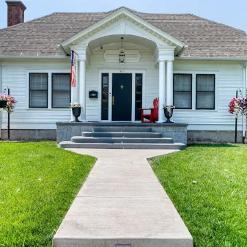 The most beautiful home in Historic East Side of Kalispellwhitehouse_project