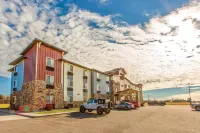 My Place Hotel-Grand Forks, ND - parking