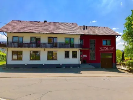 Gasthaus Adler Отели в г. Эпфендорф