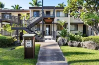 Country Club Villas #239! New Ocean Views Pool  AC No Stairs Golf Hotels in Kahaluu-Keauhou