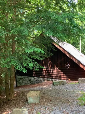 Adventurer's  Lodge, a charming 3-bedroom cabin with WiFi in quiet Lansing, WV.