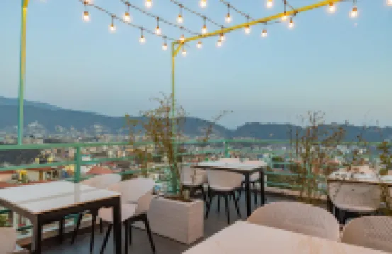 メンド ホテル & スタジオ スイーツ