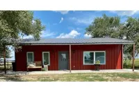 Sunshine Casita! A quiet country setting.10 minute drive to Palo Duro Canyon.