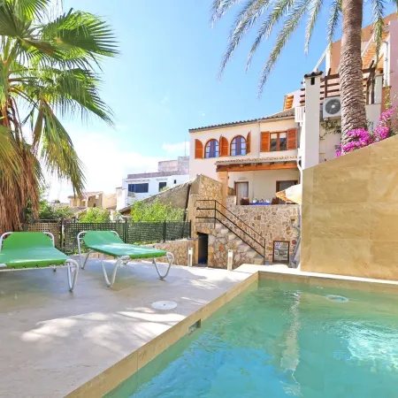 Ca Ses Nines: Beautiful Oasis in a Quiet Location, Swimming Pool, Wifi, Climate