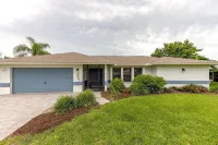 Pool - 3 bedrooms - 2 baths - Pet Friendly - 3 Miles to Beach