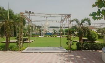 Goroomgo Gautam Garden Varanasi