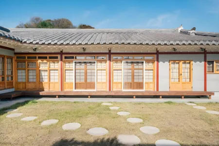 Sejong Jeonui Guesthouse Отели рядом с достопримечательностью «Korea University Sejong Campus»