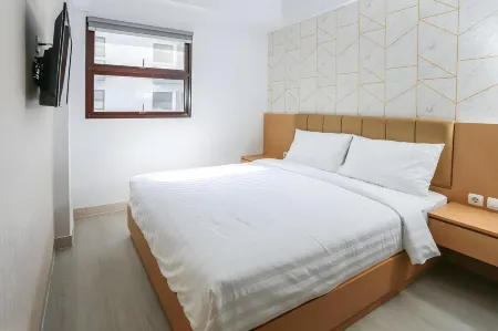 Clovers Residence @Solo Urbana Near Uns Отели в г. Jebres