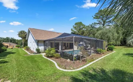 “La Casa Bella” - Your Home away from Home!PERFECT FOR SNOWBIRDS AND FAMILIES