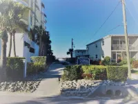 Siesta Key Beach Cottage-Prime Location! Walkable. Luxury Amenities & Comfort!