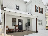 NEW! Hot Tub, Firepit & Game System Near Hershey - Walk To Lake & Fishing!