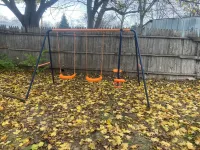 Ultimate Game House with Pool & Foosball Table Hotels in Rockford