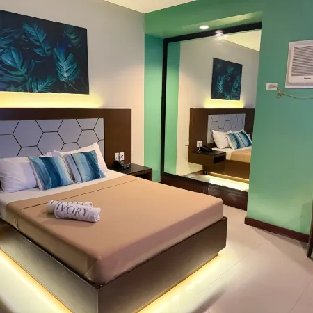 Hotel Ivory