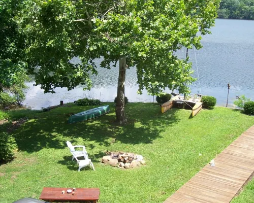 Tennessee River Bed and Breakfast Retreat! Lakefront! No Fees! Hoteles en Condado de Marion