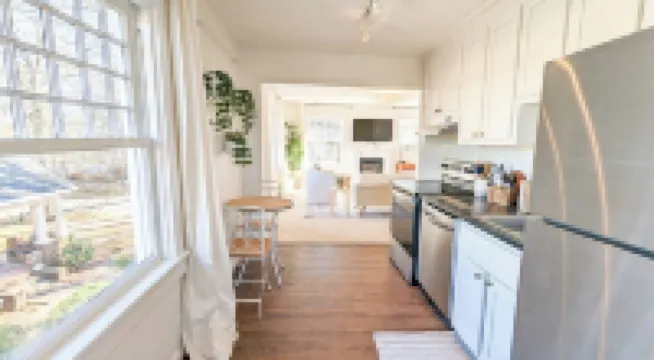 1br Apt in Historic Triplex - 5min walk Swamp Rabbit Trail, 15min walk to dntwn