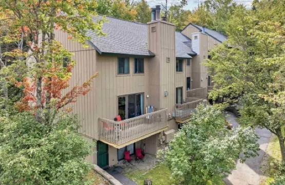 Cozy Ski Retreat at Waterville Valley. Pet Friendly! Hotels in Waterville Valley