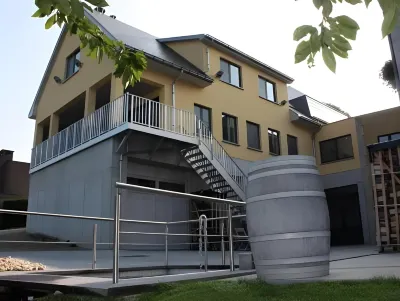 Hotel Gasthof Kapelhof Hotels in Aalst