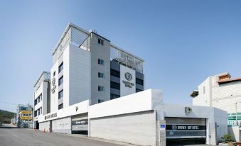 Busan Gijang Brown Dot Pension