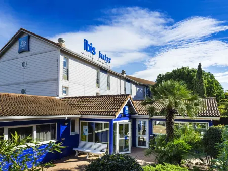 Ibis Budget Béziers Est la Giniesse Отели в г. Безье