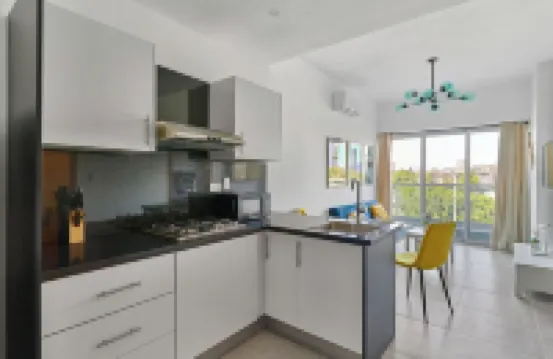 Central Suites Tower Отели в г. 