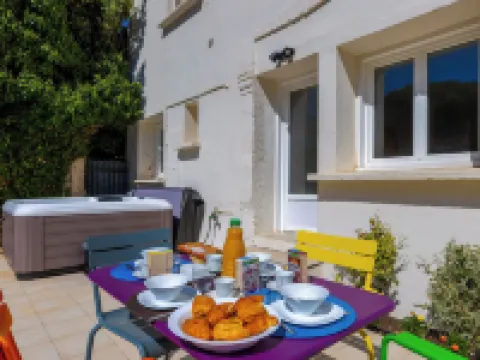 Domaine La Yole Wine Resort Hoteles en Vendres