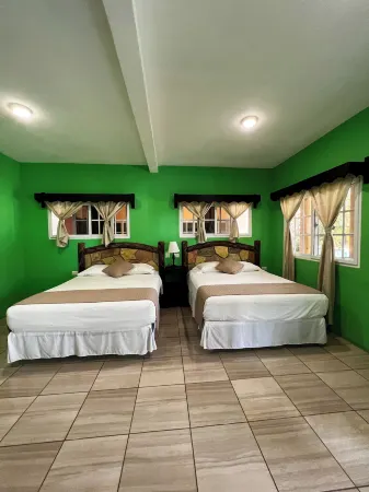 Hotel Pazifico en Monterrico Отели в г. El Conacaste