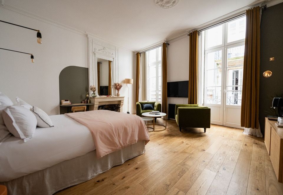 La Ferrade Chambres d'Hôtes B&B - Housity