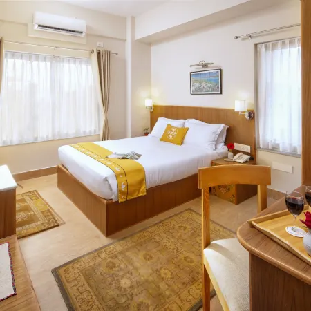 Pema Boutique Hotel Отели рядом с достопримечательностью «Боудханат Ступа»