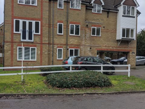 Oaklawn Apartment - Sleeps 4 Parking & Garden