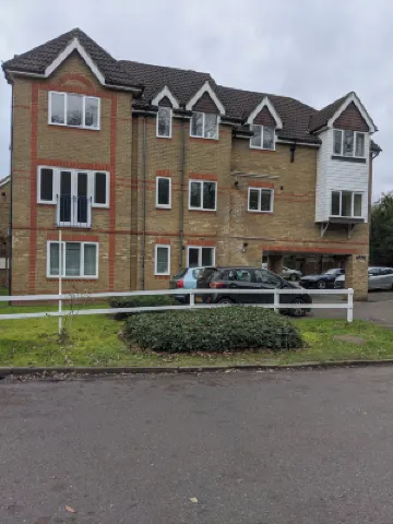 Oaklawn Apartment - Sleeps 4 Parking & Garden