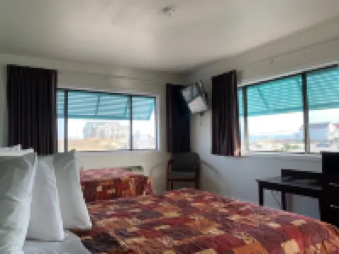 Sea Horse Inn and Cottages