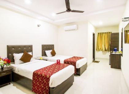 Hotel Lotus Grand