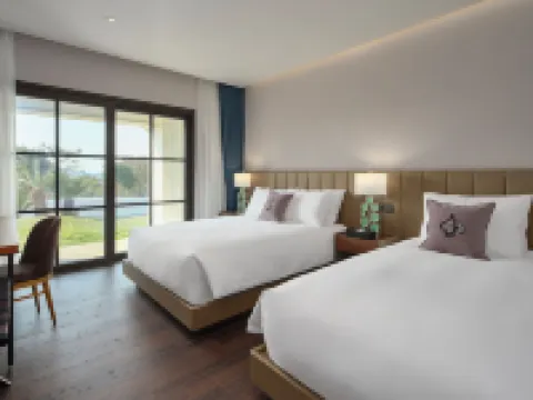 Hundert Hills Hotels near Udo