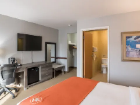 Amsterdam Inn & Suites Moncton โรงแรมในมองก์ตัน