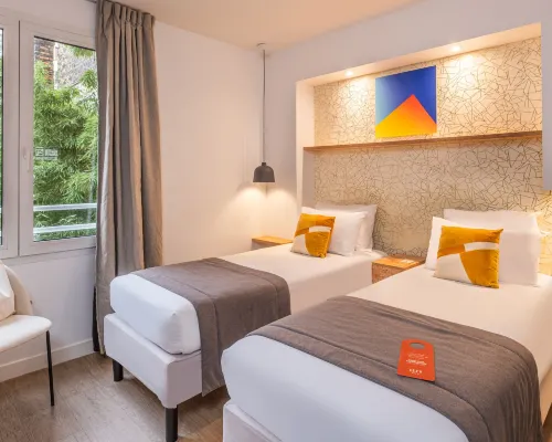 Hotel Izzy Hotels in Paris