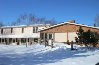Isaiah Tubbs Resort & Conference Centre Hotels in Пиктон