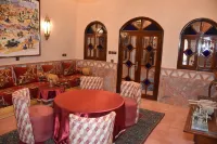 Riad le Petit Jardin Hôtels à : Zagora
