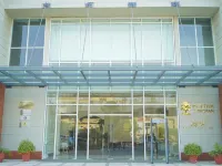 Rhythm Gurugram, Hotel & Suites, Sohna Road Hotels near DELHI NCR College